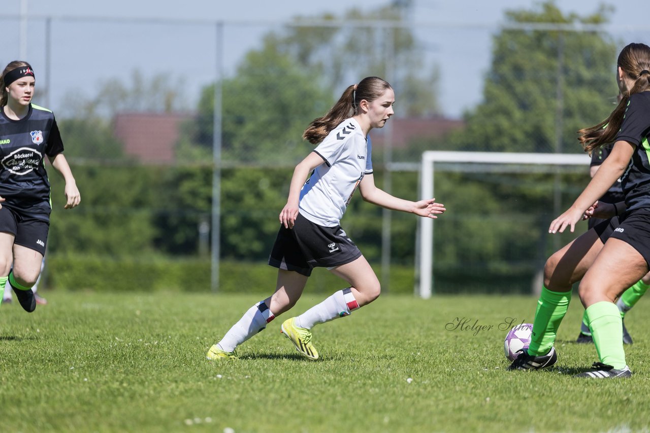 Bild 72 - wBJ SV Henstedt Ulzburg - FSG Oldendorf Itzehoe : Ergebnis: 6:3